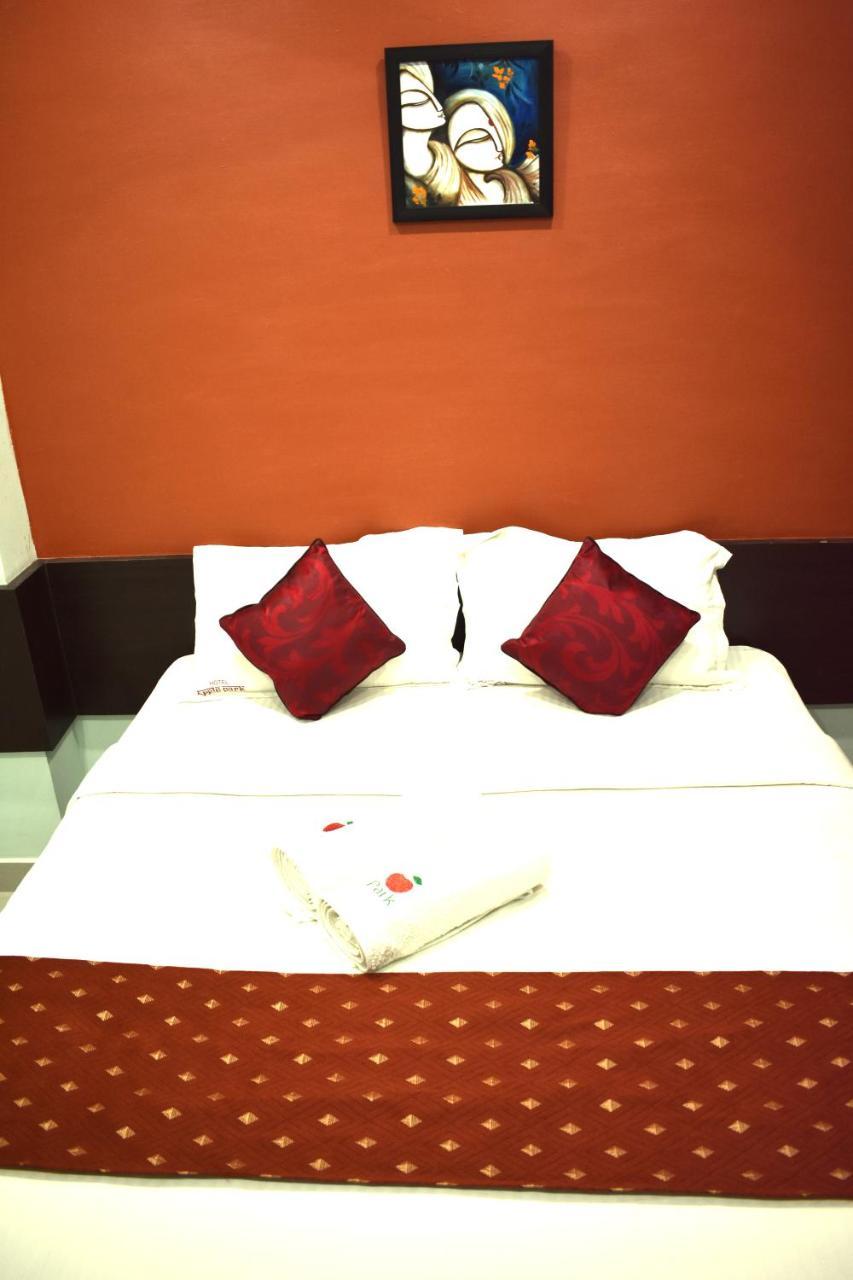 Hotel Apple Park Inn Tiruchirappalli Екстериор снимка